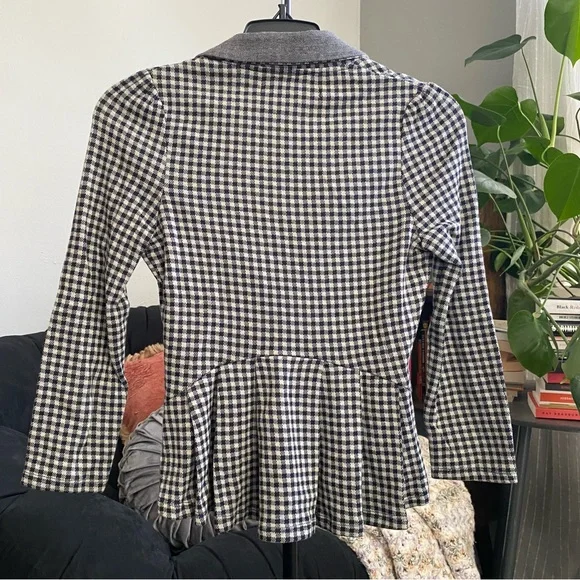 KIMCHI BLUE Black & Cream Gingham Blazer - Picture 4 of 11
